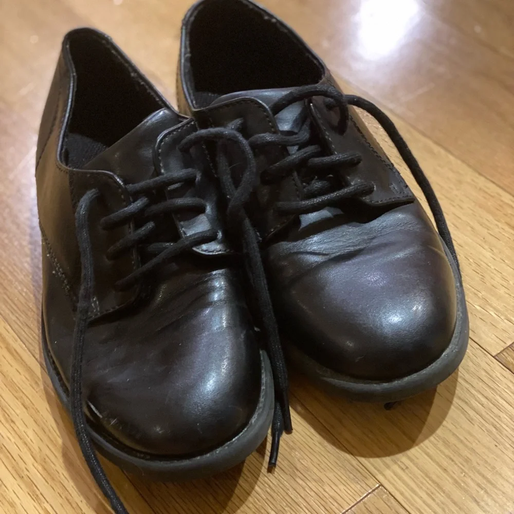 George black dress shoes Size 2 little boy